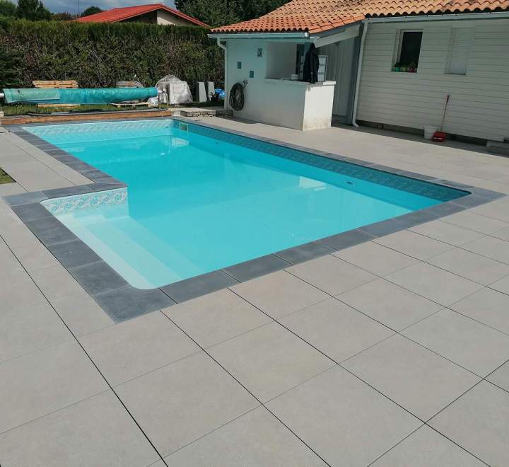 Peinture piscine Bruges